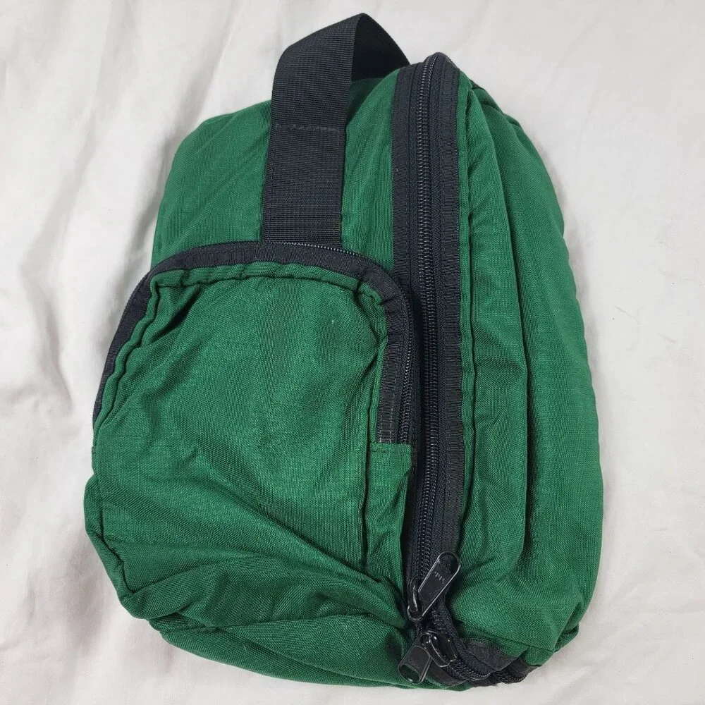 Made In The USA Green Nylon Travel Bag Multiple Compartments Adjustable Strap